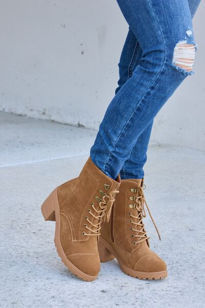 Link Lace-Up Zipper Detail Block Heel Boots